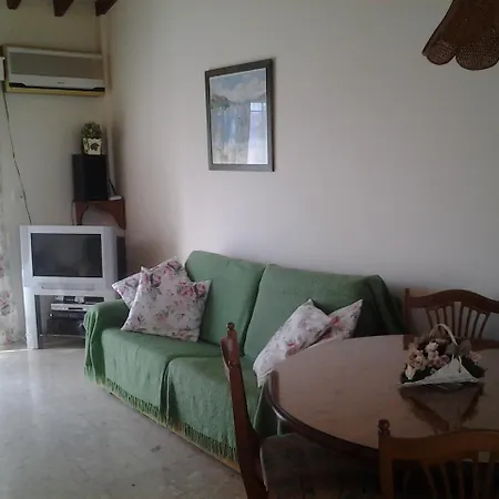 Cy King Village Апартаменты